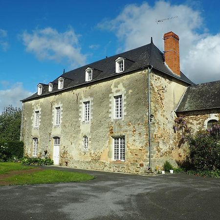 Les Grands-Aulnais Bed and Breakfast Cossé-le-Vivien Exteriör bild